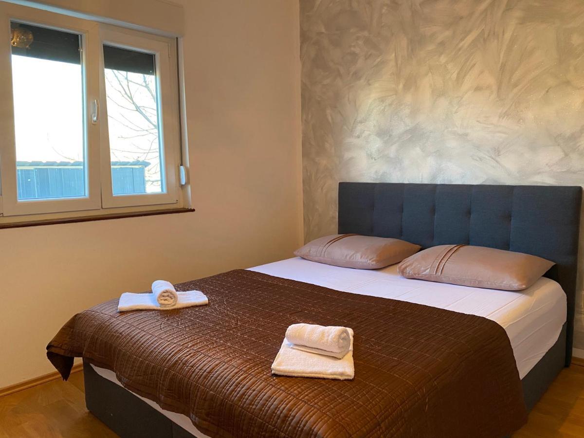 Villa Marie With Pool, Two Bedrooms For 4+2Kids Cavoglave Esterno foto