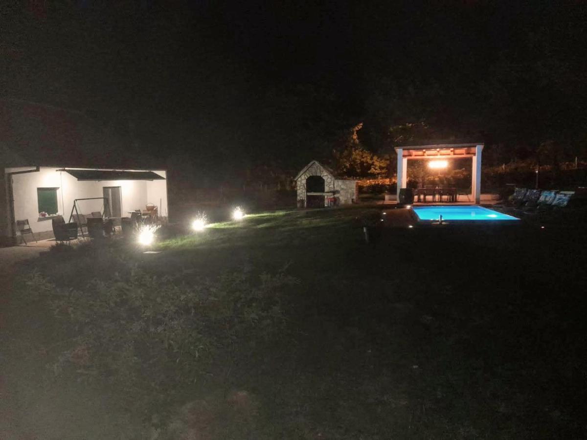 Villa Marie With Pool, Two Bedrooms For 4+2Kids Cavoglave Esterno foto