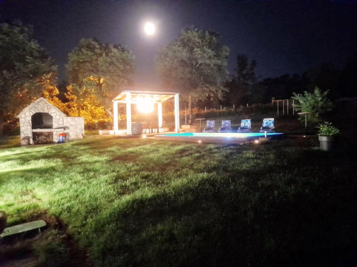 Villa Marie With Pool, Two Bedrooms For 4+2Kids Cavoglave Esterno foto